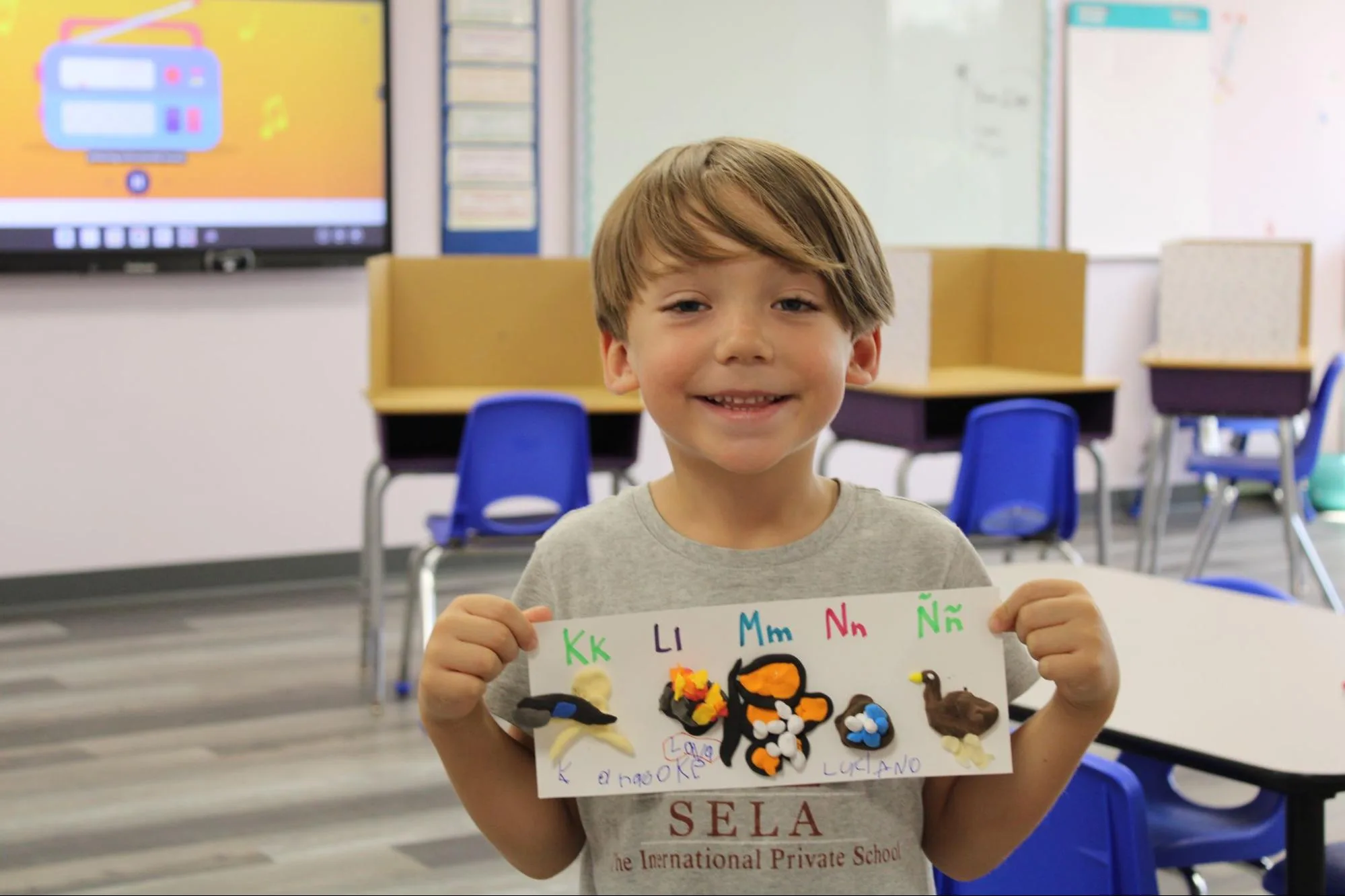 Lower School students learning together in a SELA classroom